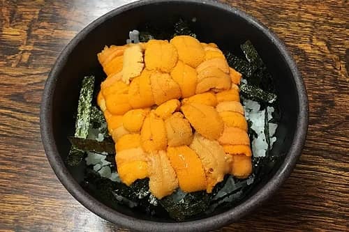 柿崎商店　赤折うに丼