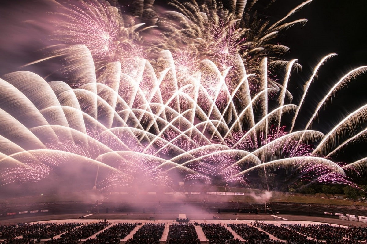 22年真駒内花火大会 最新6つの穴場を写真 距離で解説 閉鎖や見えない穴場に注意